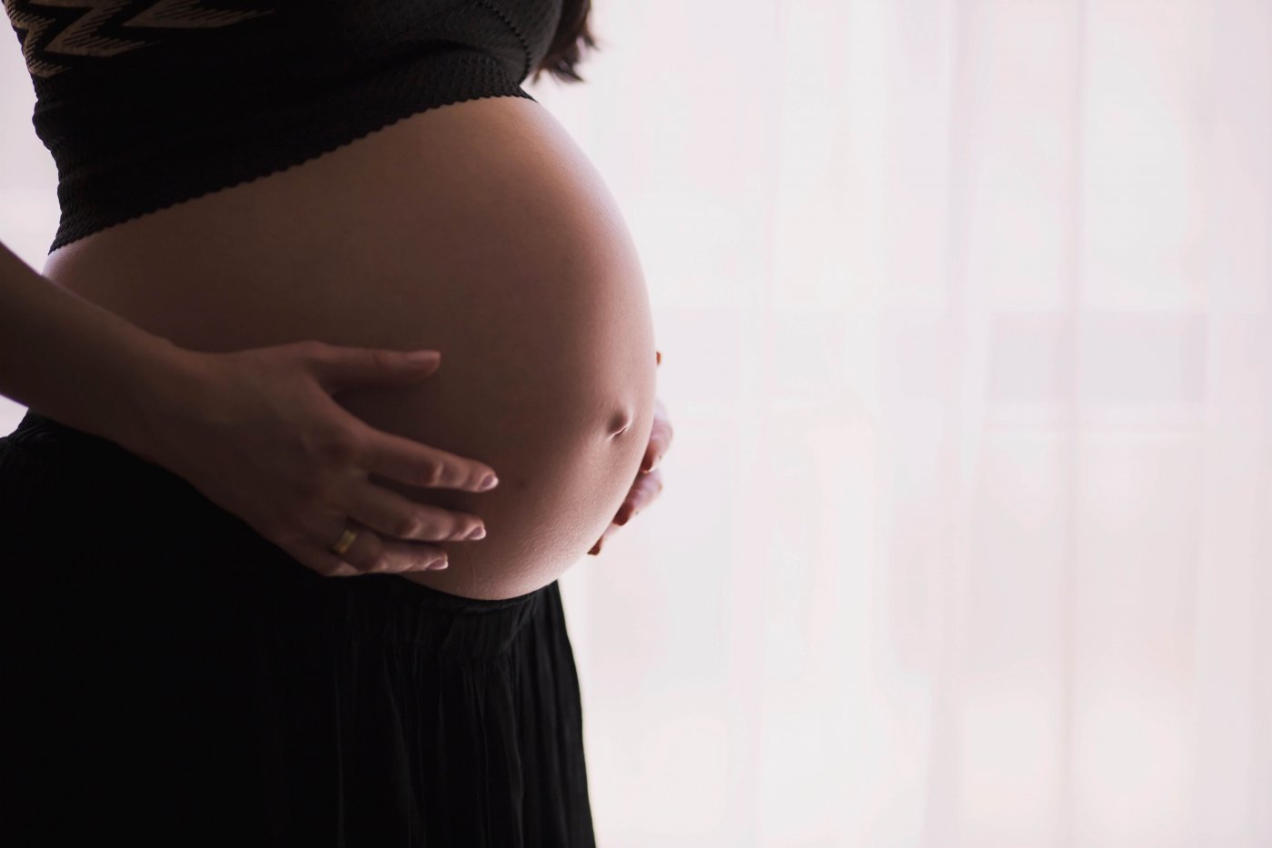 Pain relieve for pregnant, newborns, infants and children image of pregnant woman